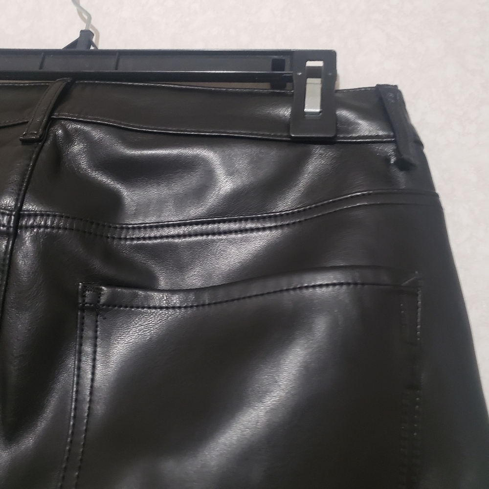 Express Black Leather Pants....size:10 R - Picture 14 of 14